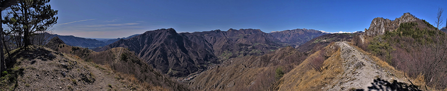 Linea tagliafuoco-sent. 594 con vista sulla Val Brembana